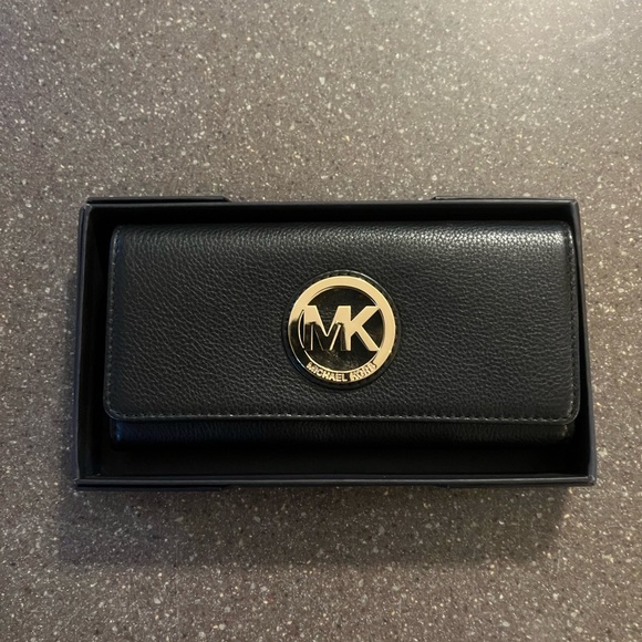 MICHAEL Michael Kors Handbags - Black Michael Kors Fulton Wallet